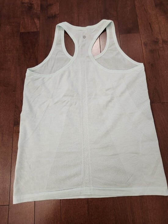 Lululemon women's swiftly tank top in size 12 - Picture 2 of 5